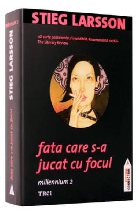FATA CARE S-A JUCAT CU FOCUL
